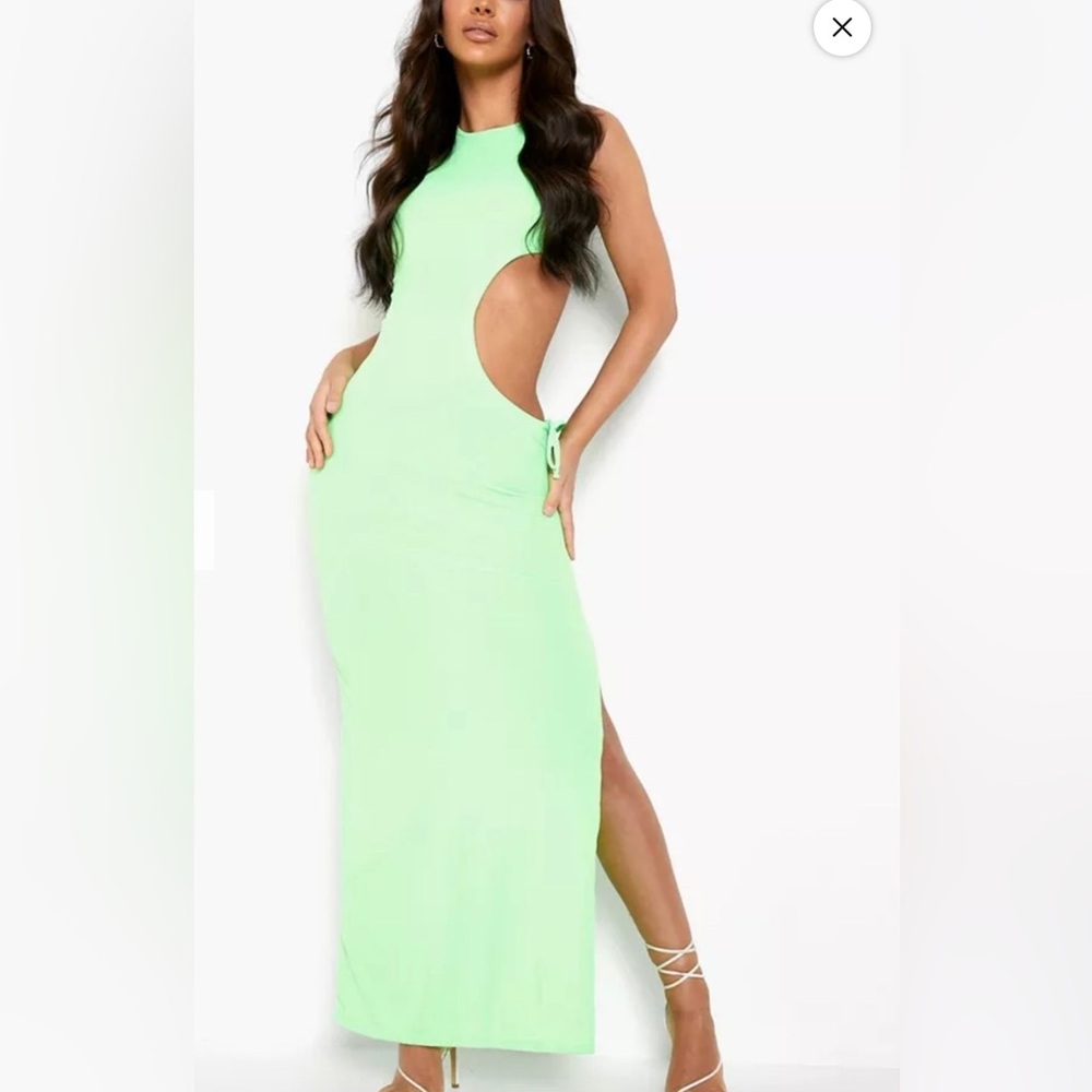 Boohoo -TONAL RIB RUCHED CUT OUT MAXI DRESS - Picture 2 of 3